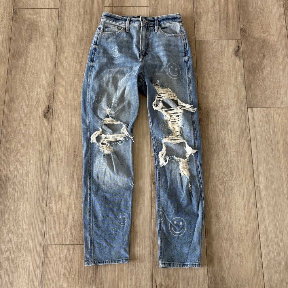 Hollister Ultra High Rise Mom Jeans W23 L27β Smiley Face Distressed Light Wash